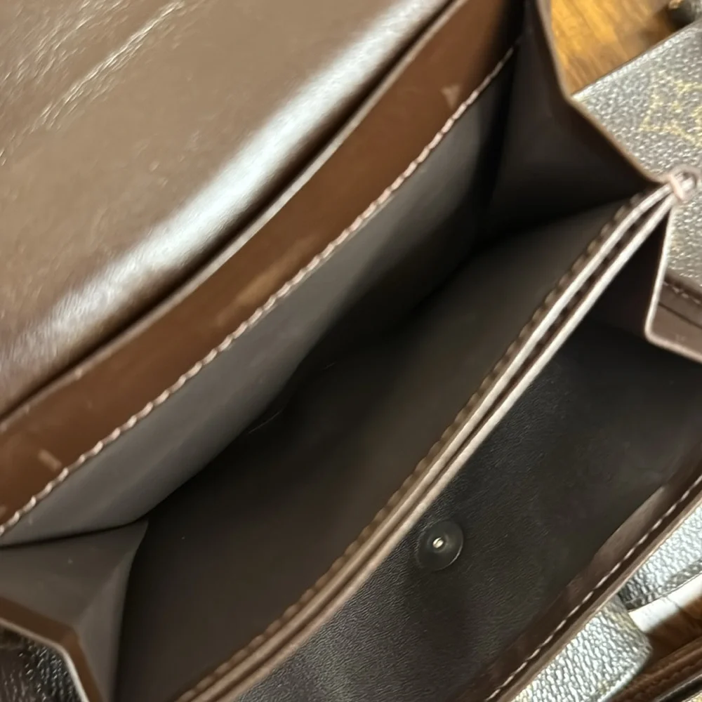 Burberry Bifold wallet Nice clean - Picture 7 of 13